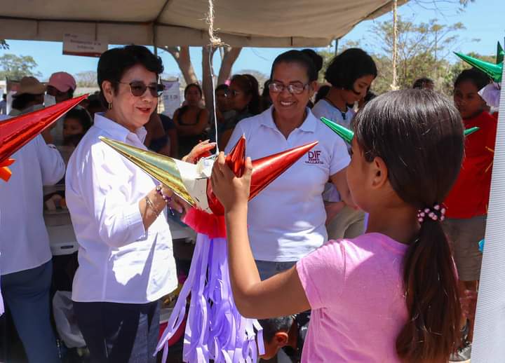 Familias De 16 Colonias Beneficiadas Con Jornada Asistencial De DIF